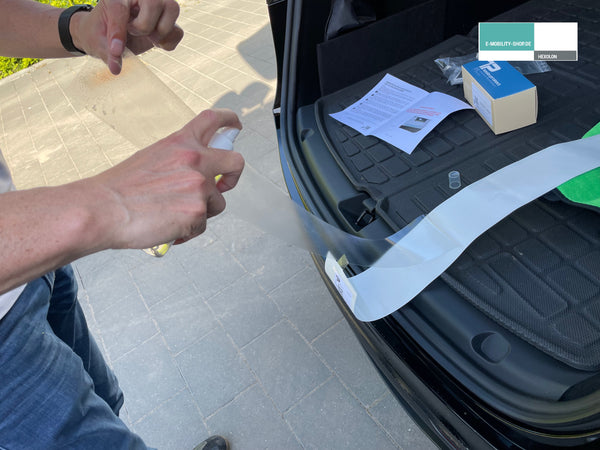 Tesla Model Y Schutzfolie für die Ladekante - Ladekantenschutzfolie Komplett-Set