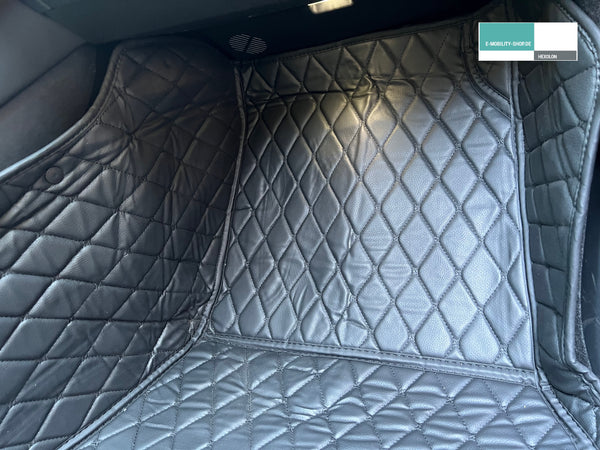Tesla Model Y Fußmatten-Set - Veganes Leder - 3-teiliges Set